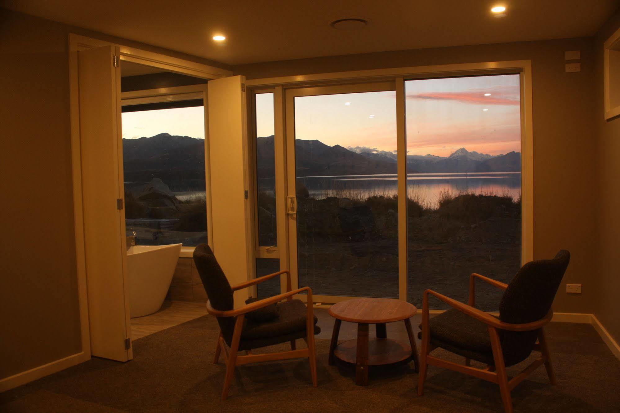 Lakestone Lodge Pukaki Extérieur photo