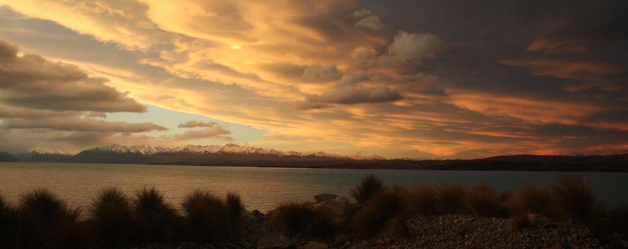 Lakestone Lodge Pukaki Extérieur photo